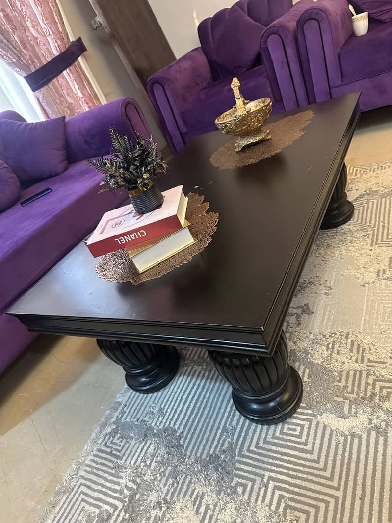 Coffee table 0