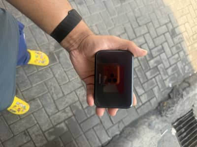 Docomo Sh-05L pocket wifi