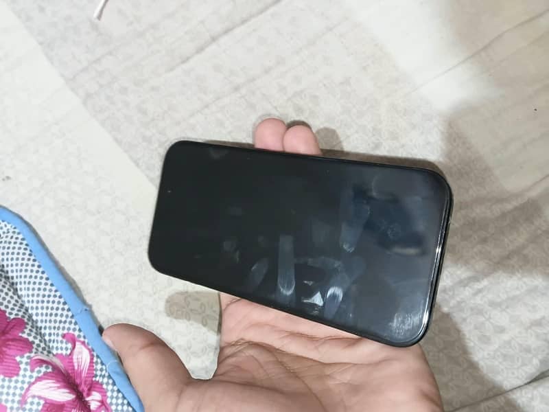 Apple iPhone 15 JV 1