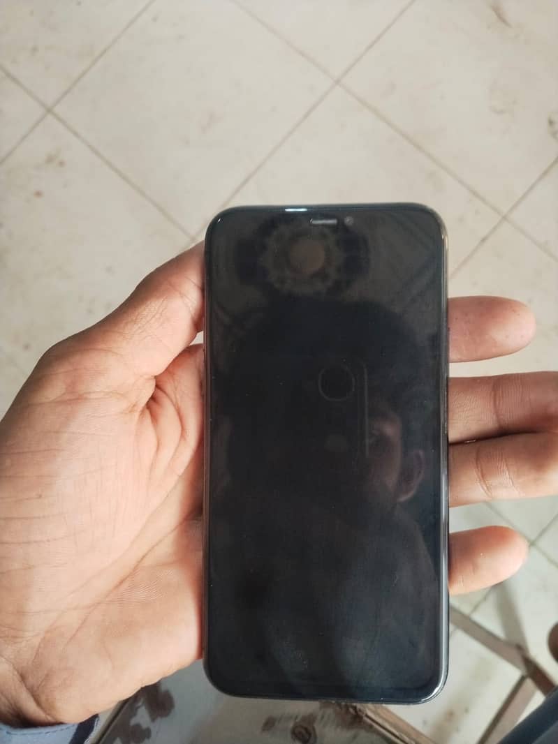 Apple iPhone 11 Pro 3