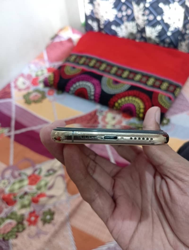 Apple iPhone 11 Pro 3