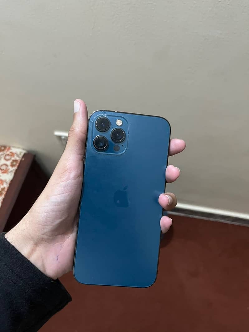 Apple iPhone 12 Pro Max 4