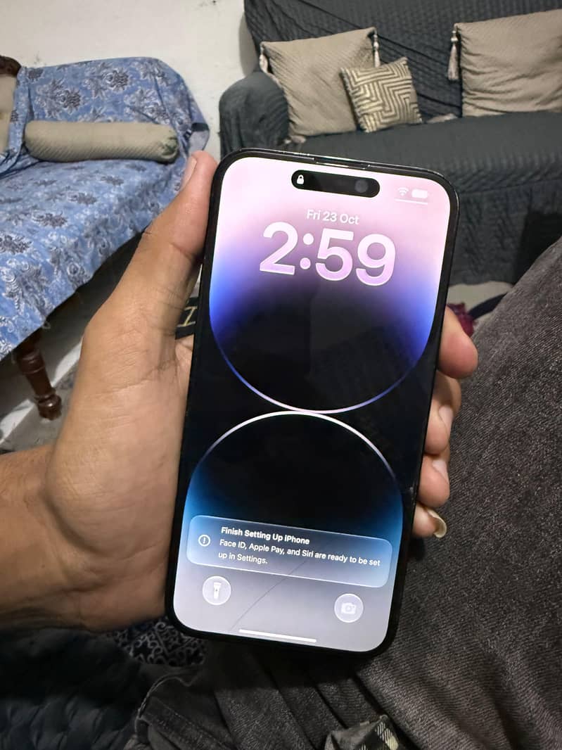 Apple iPhone 14 Pro Max 1