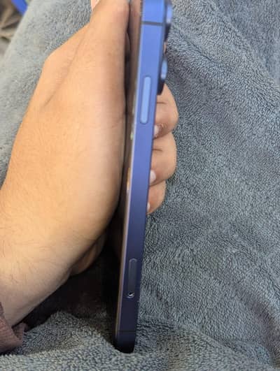 Apple iPhone Xr converted to 17 pro