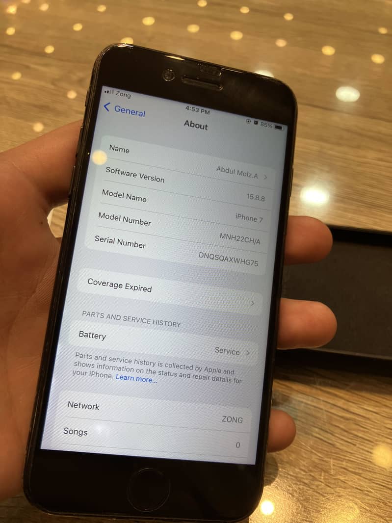 Apple iPhone 7 0