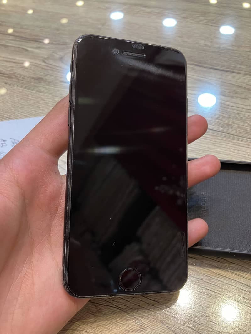 Apple iPhone 7 5