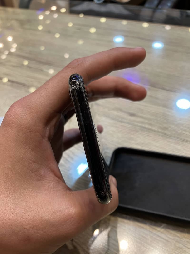 Apple iPhone 7 7