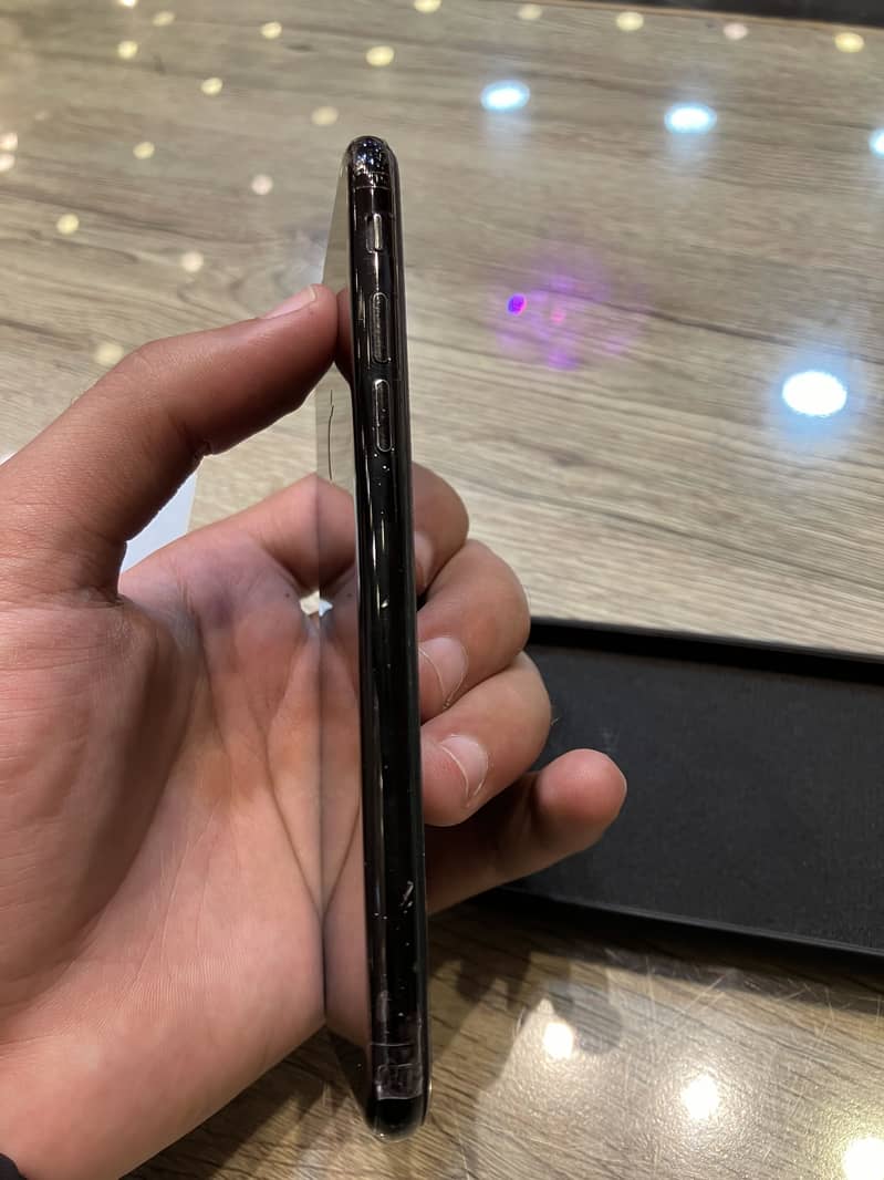 Apple iPhone 7 9