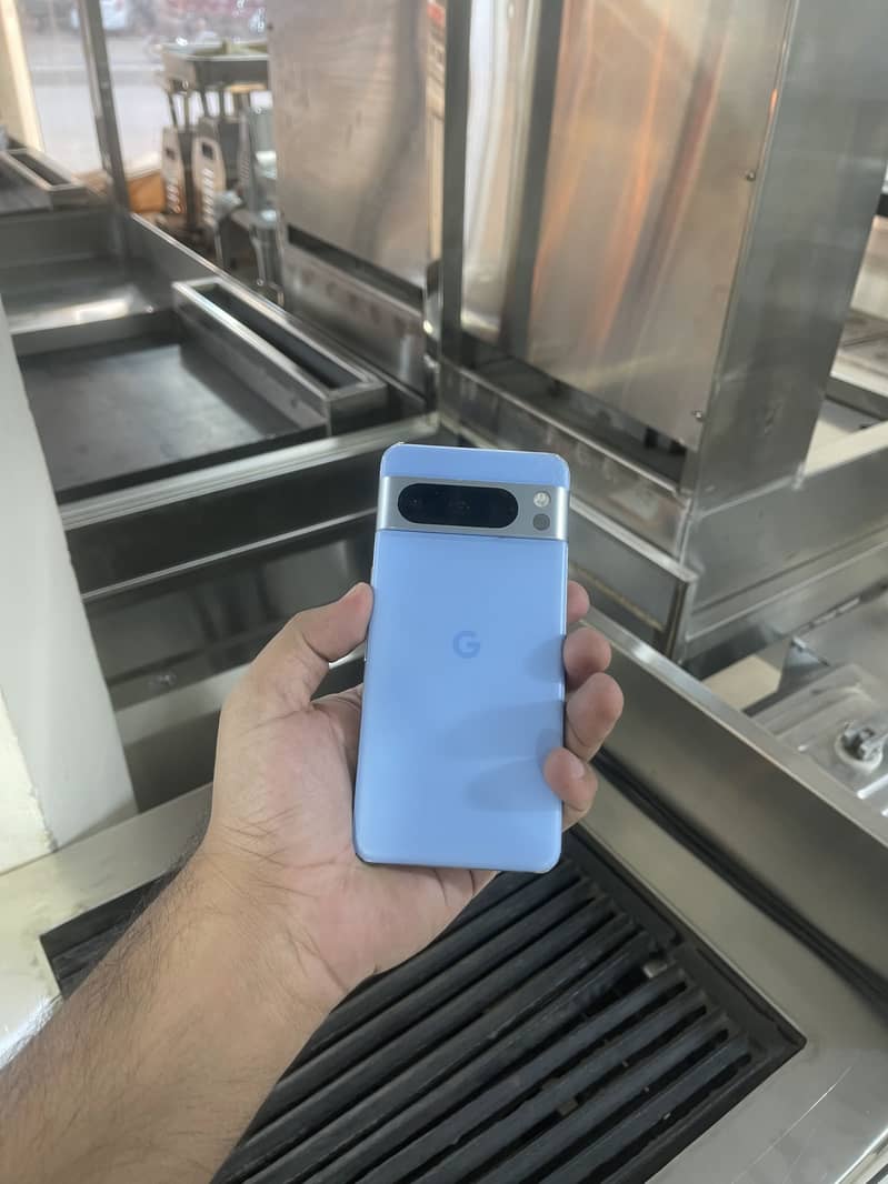 Google Pixel 8 Pro 1