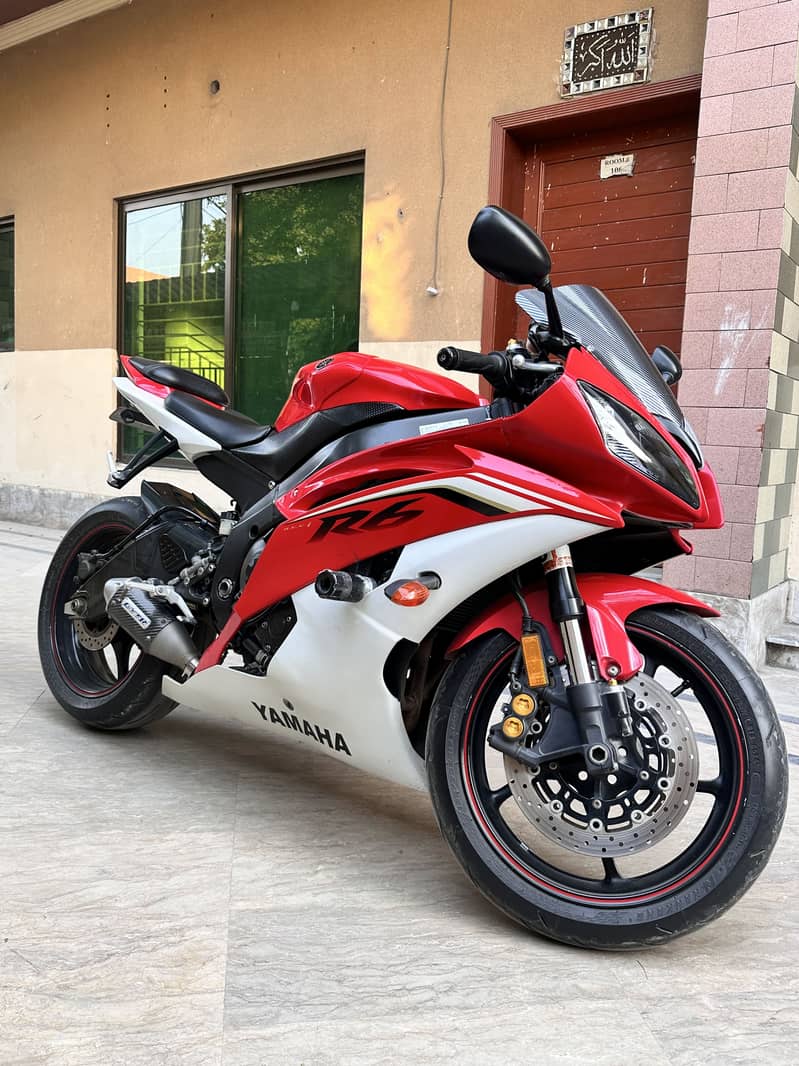 Yamaha R6 1