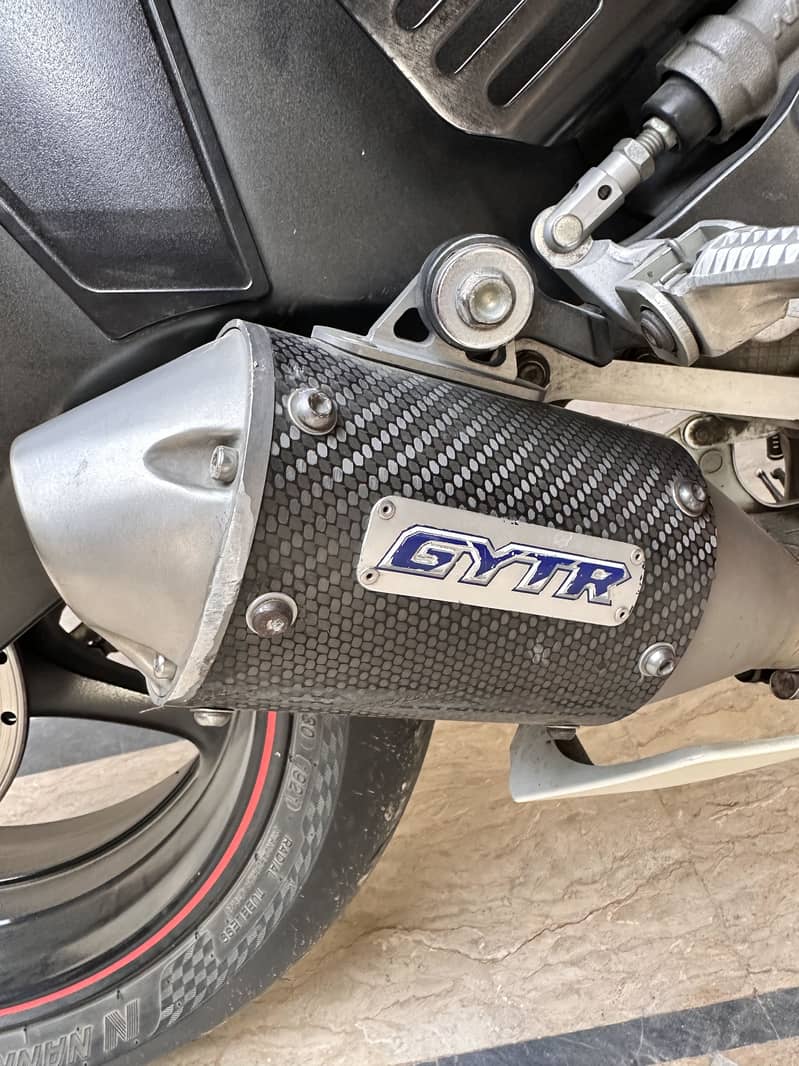 Yamaha R6 10