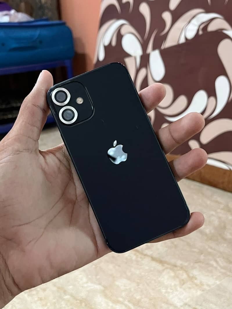 Apple iPhone 12 mini 1