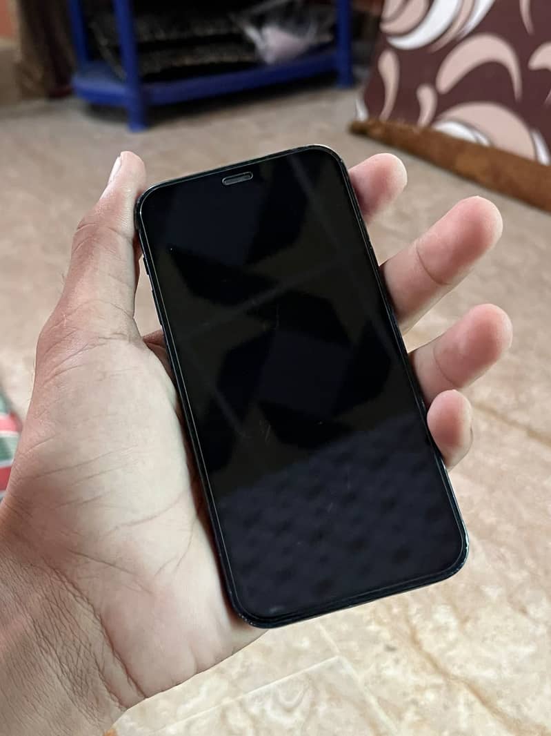 Apple iPhone 12 mini 3