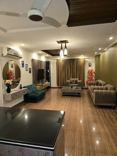 Par day one bed apartment available f11 Islamabad family apartment available