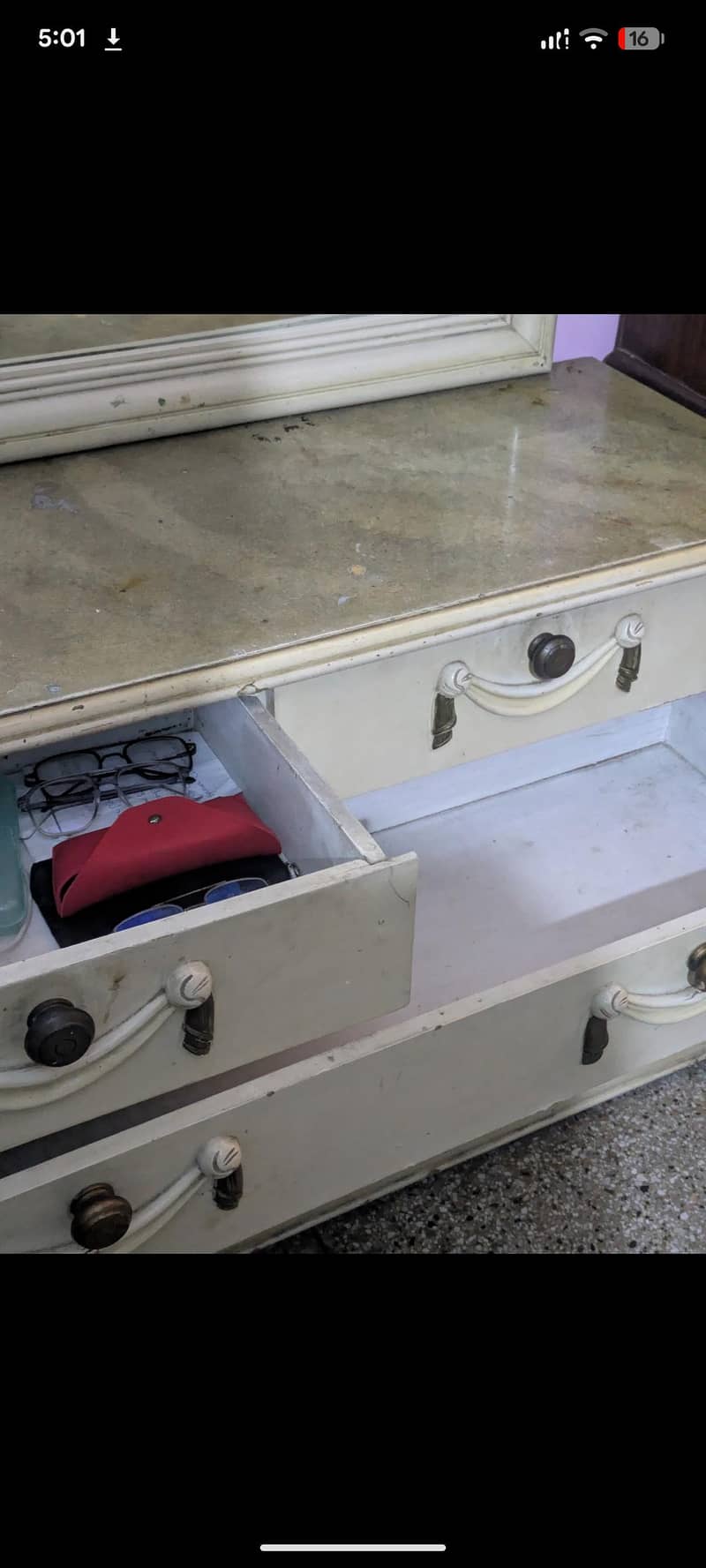 Dressing Table with Mirror 2