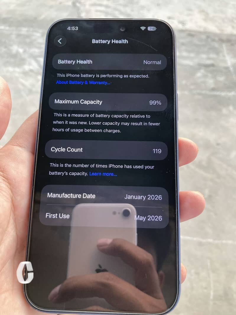 Apple iPhone 17 Pro Max 4