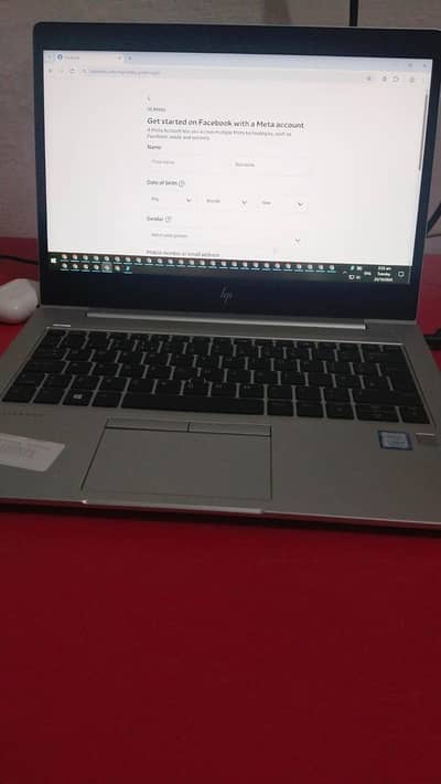 HP EliteBook 830 G5 - Core i5 7th Gen