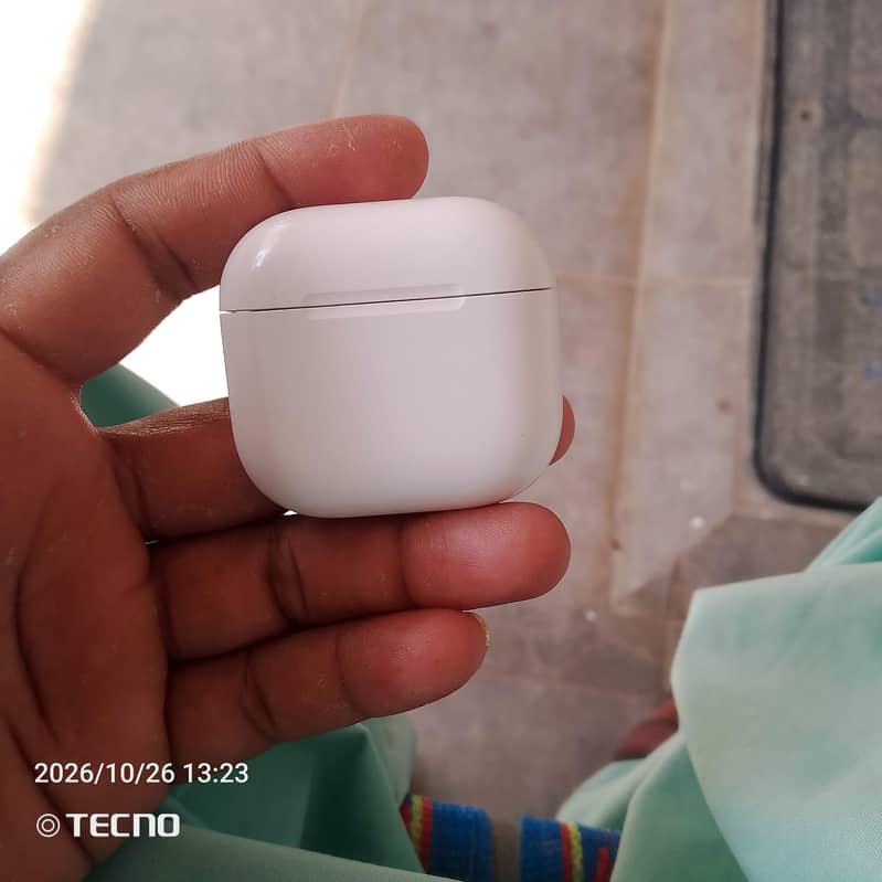 iphone Bluetooth headphones 1