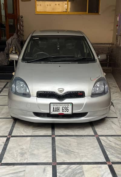 Toyota Vitz 2001