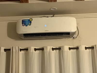 Kenwood 1.5 AC Dc inverter
