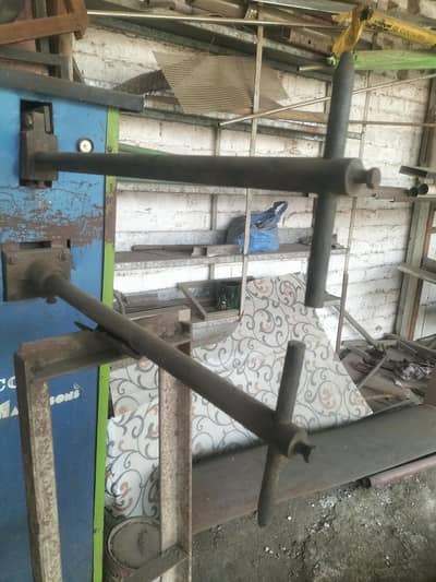 Spot welding machine