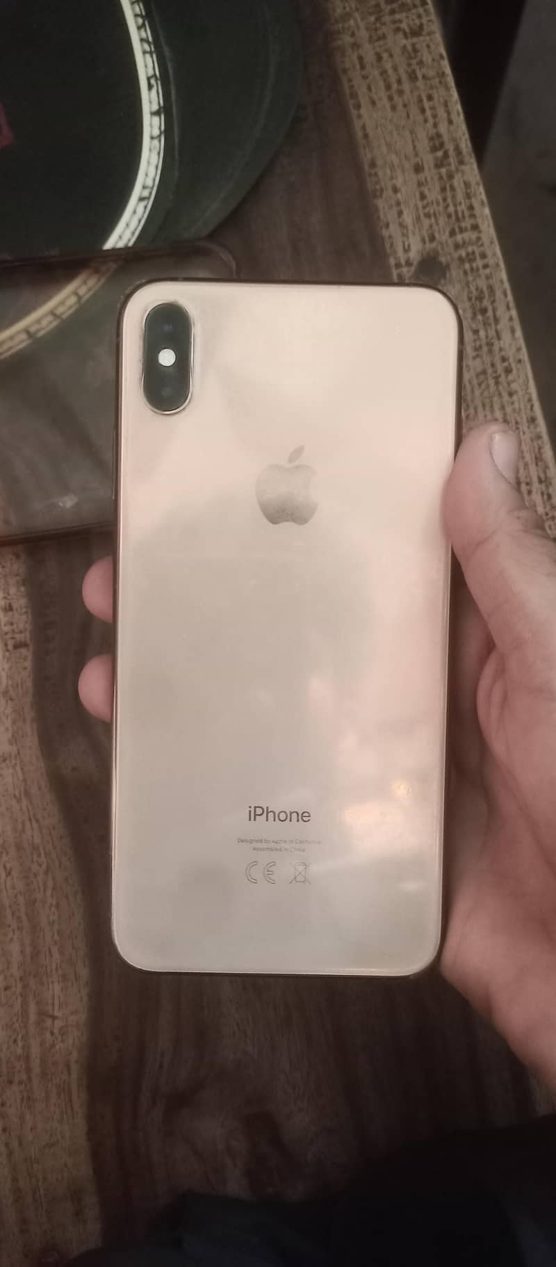 Apple iPhone XS Max 3