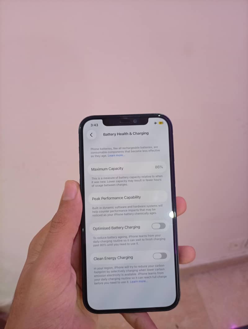 Apple iPhone 12.  (EXCHANGE POSSIBLE) 2