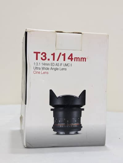 samyang 14mm f2.8 (10/10) manual lens