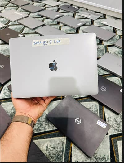 Apple MacBook Air M1 – 8GB RAM | 256GB SSD