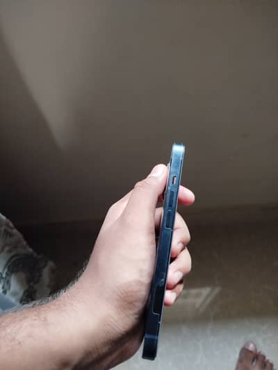 Apple iPhone 14