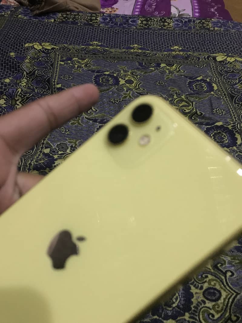 Apple iPhone 11 2