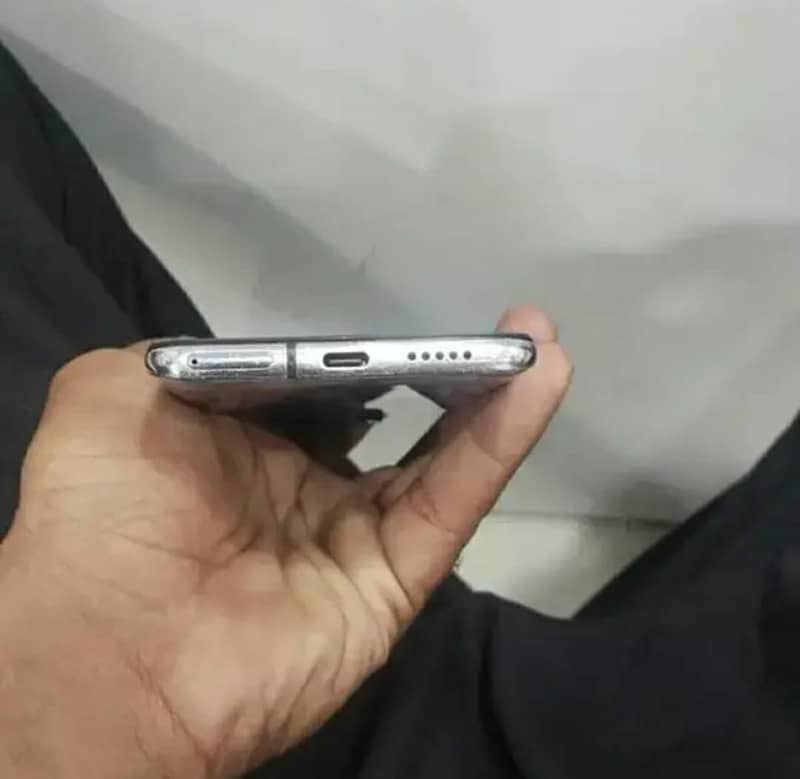 One Plus 7T 3