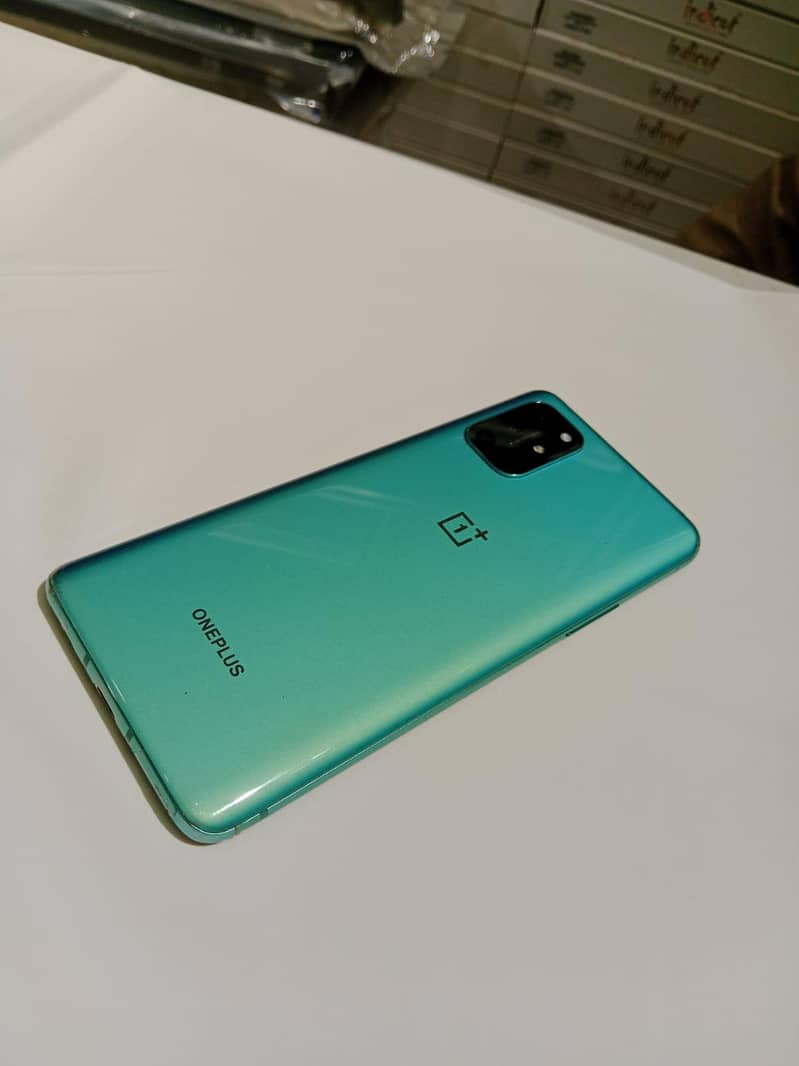 One Plus 8T 0