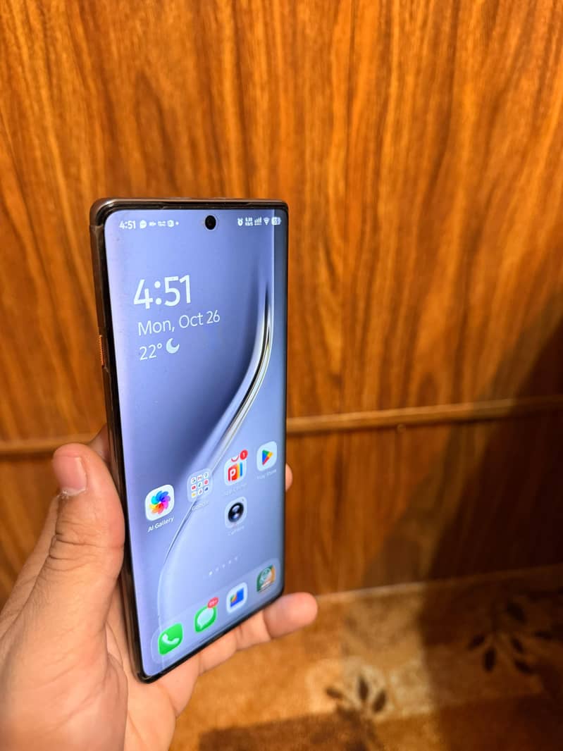 Tecno CAMON 40 Pro 2