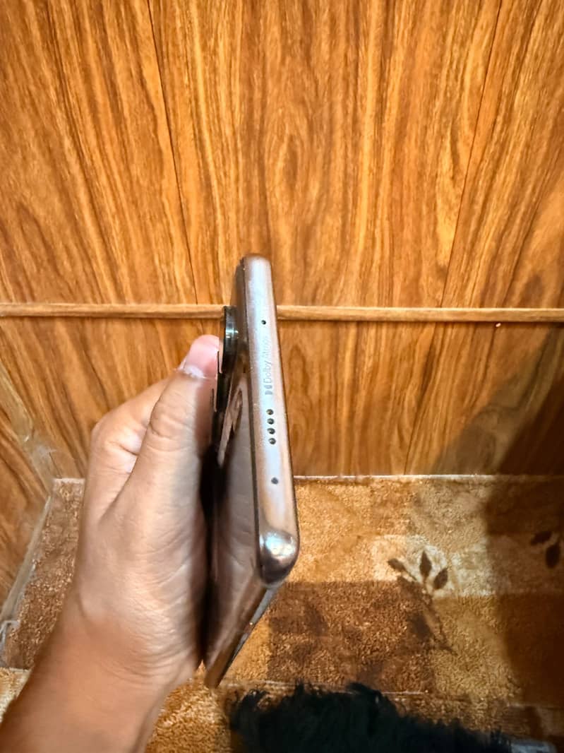 Tecno CAMON 40 Pro 6