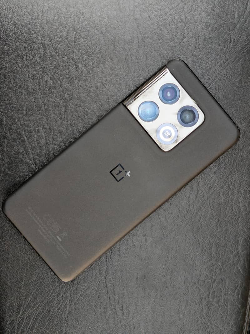 OnePlus 10 Pro 0