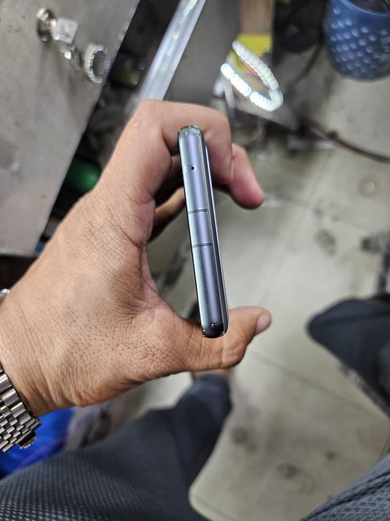 Google Pixel 7a 2