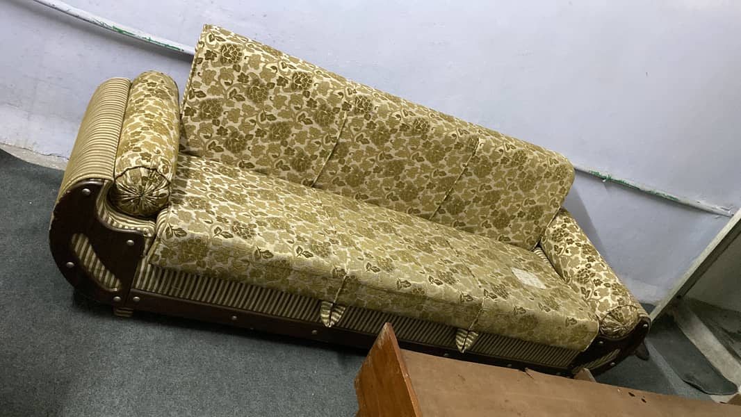 Sofa com bad 0