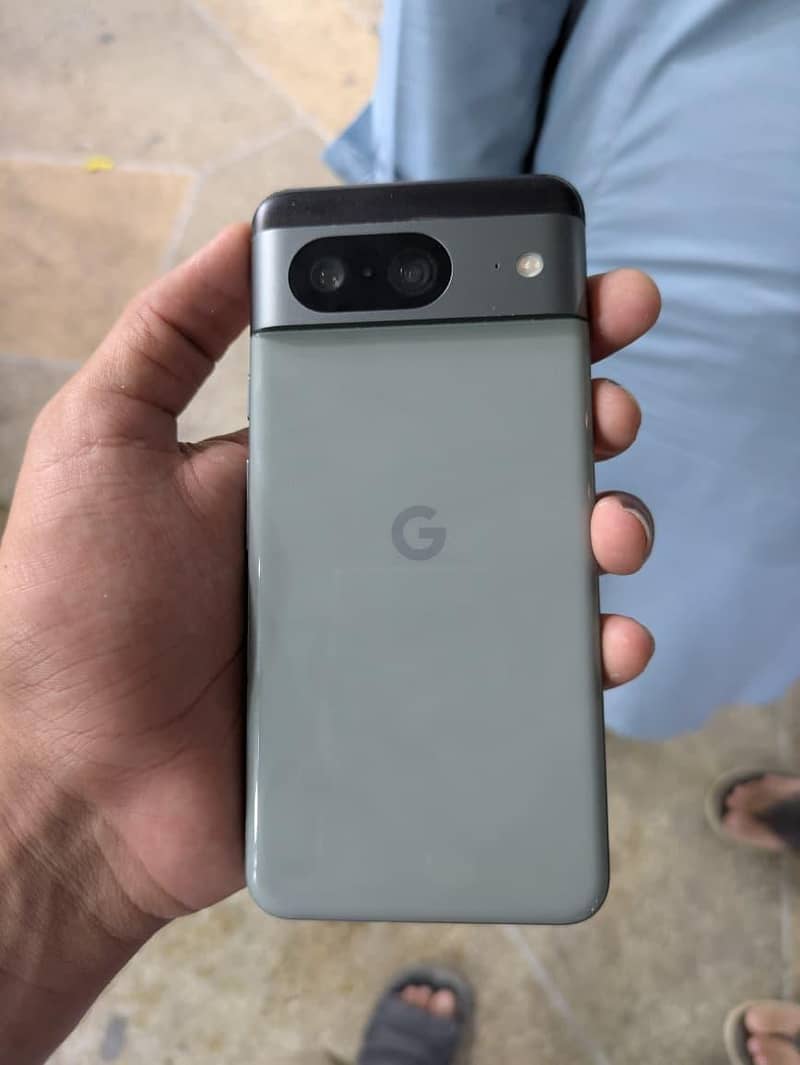 Google Pixel 8 1