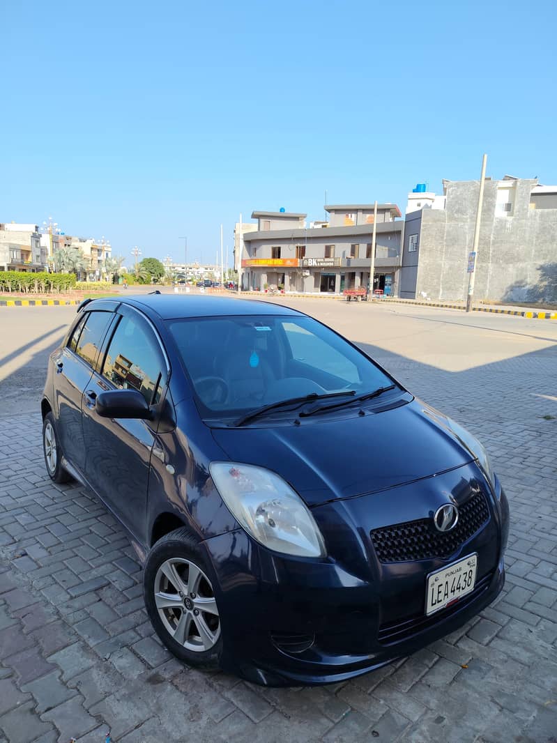 Toyota Vitz 2012 1