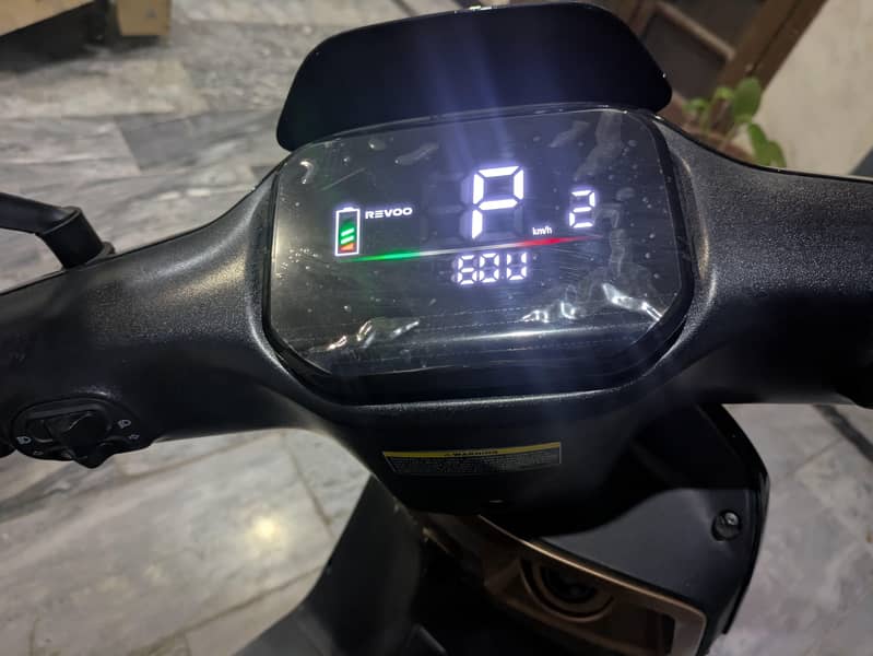 Revoo A11 4
