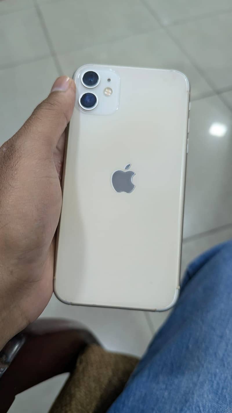 Apple iPhone 11 0