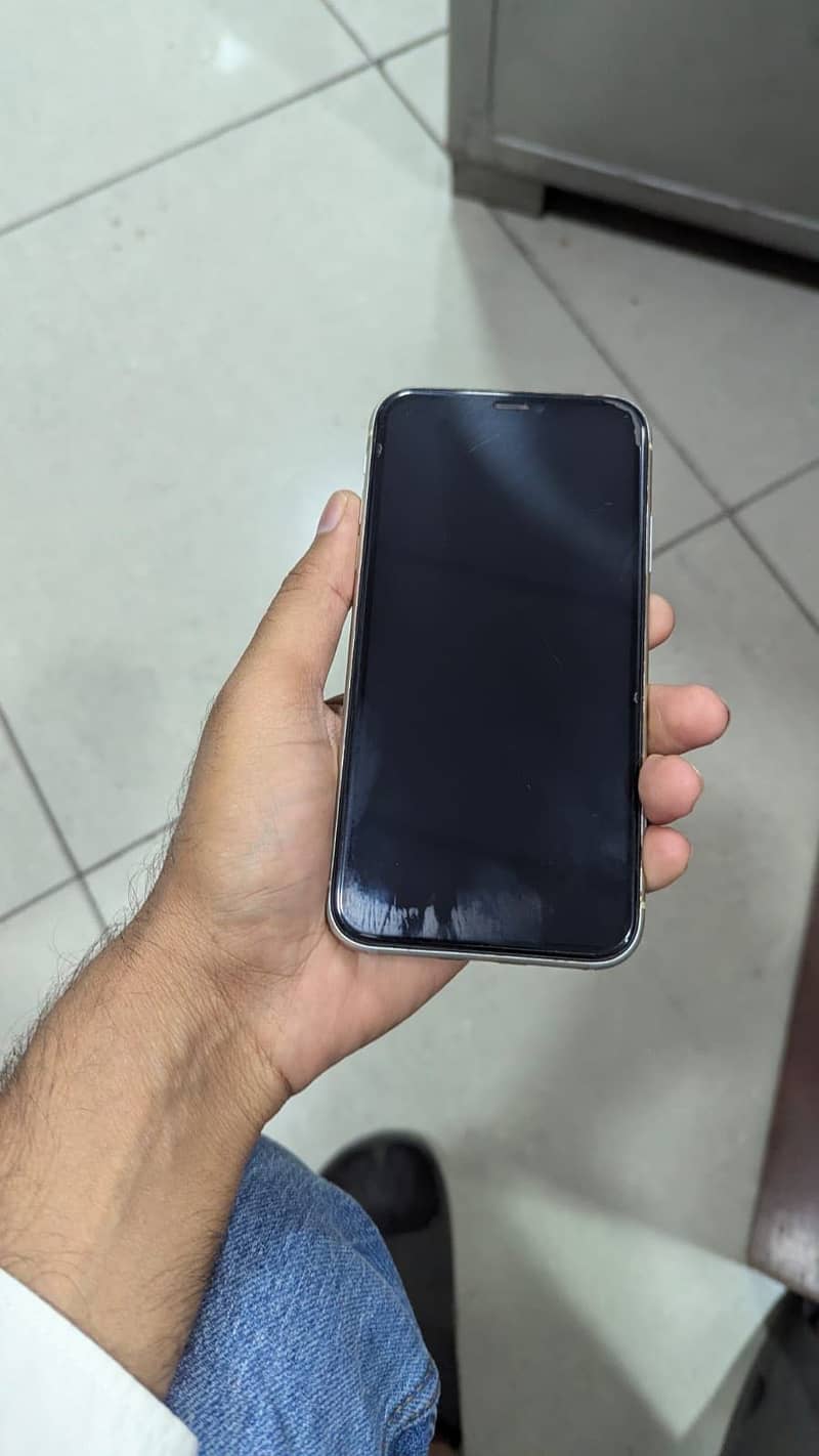 Apple iPhone 11 5