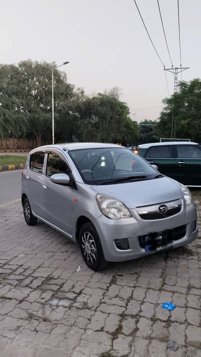 Daihatsu Mira 2011