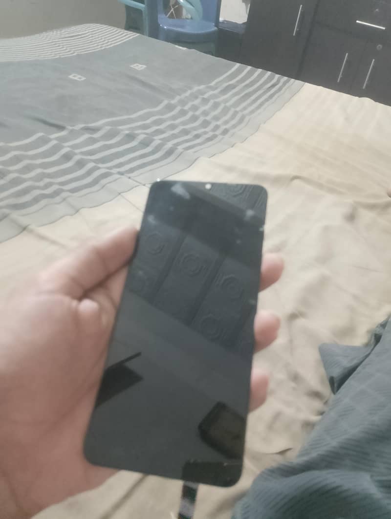 Realme C53 0