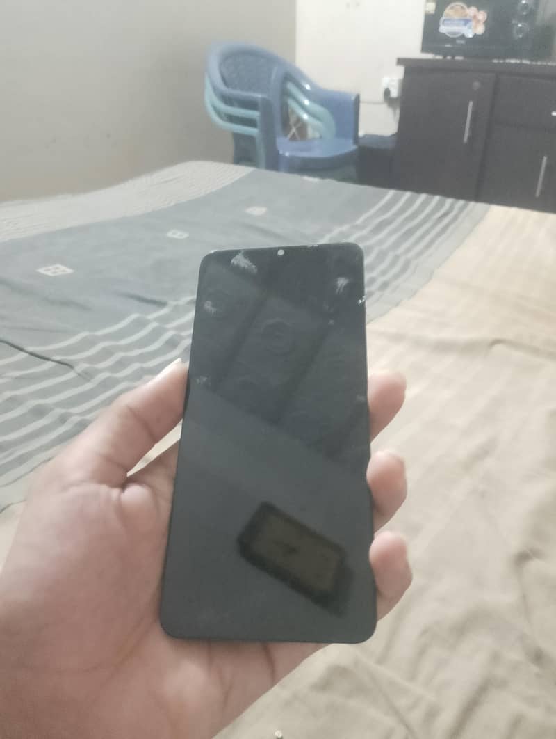 Realme C53 4