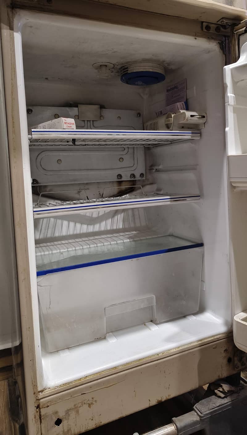 Dawlance Refrigerator 1