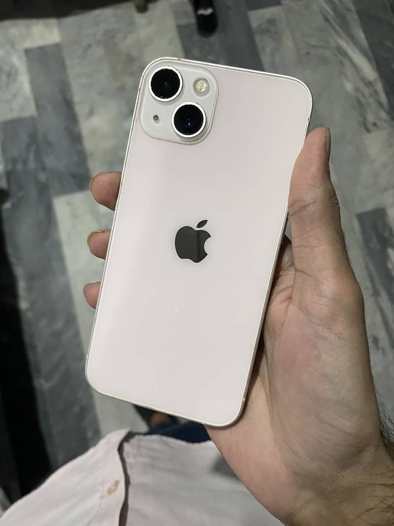 Apple iPhone 13 2