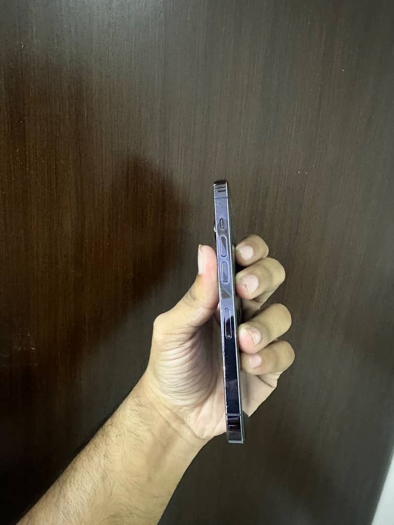 Apple iPhone 14 Pro 4