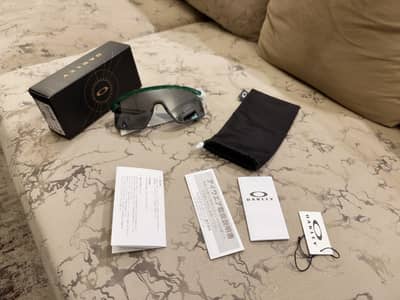OAKLEY - BXTR METAL
